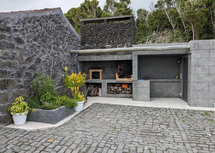 Villa Capelinhos