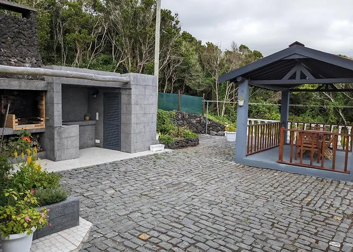 Villa Capelinhos